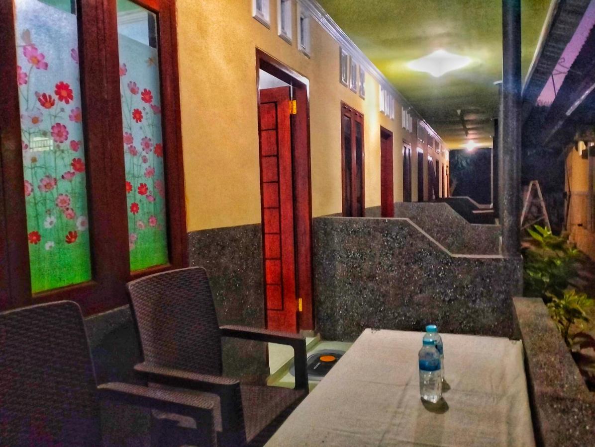 Mango Homestay Секотонг Экстерьер фото