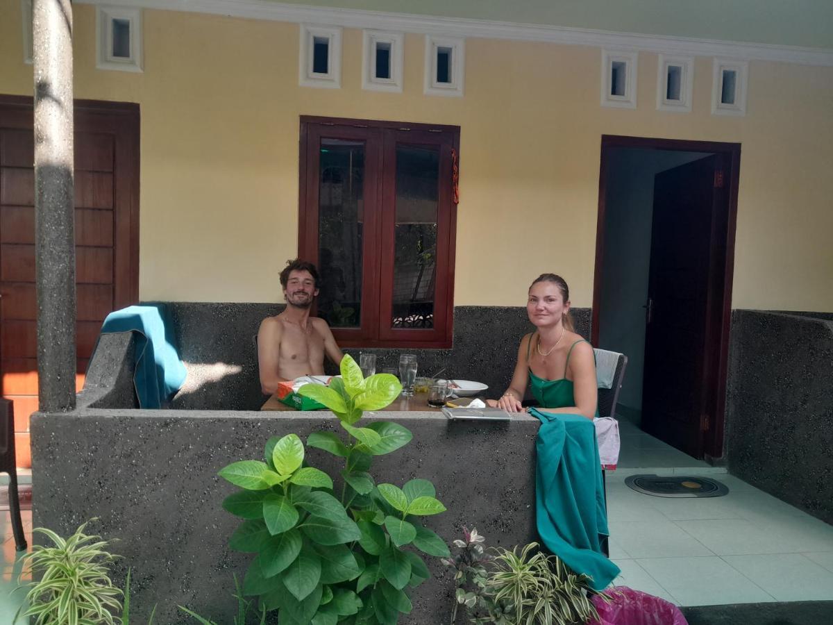 Mango Homestay Секотонг Экстерьер фото
