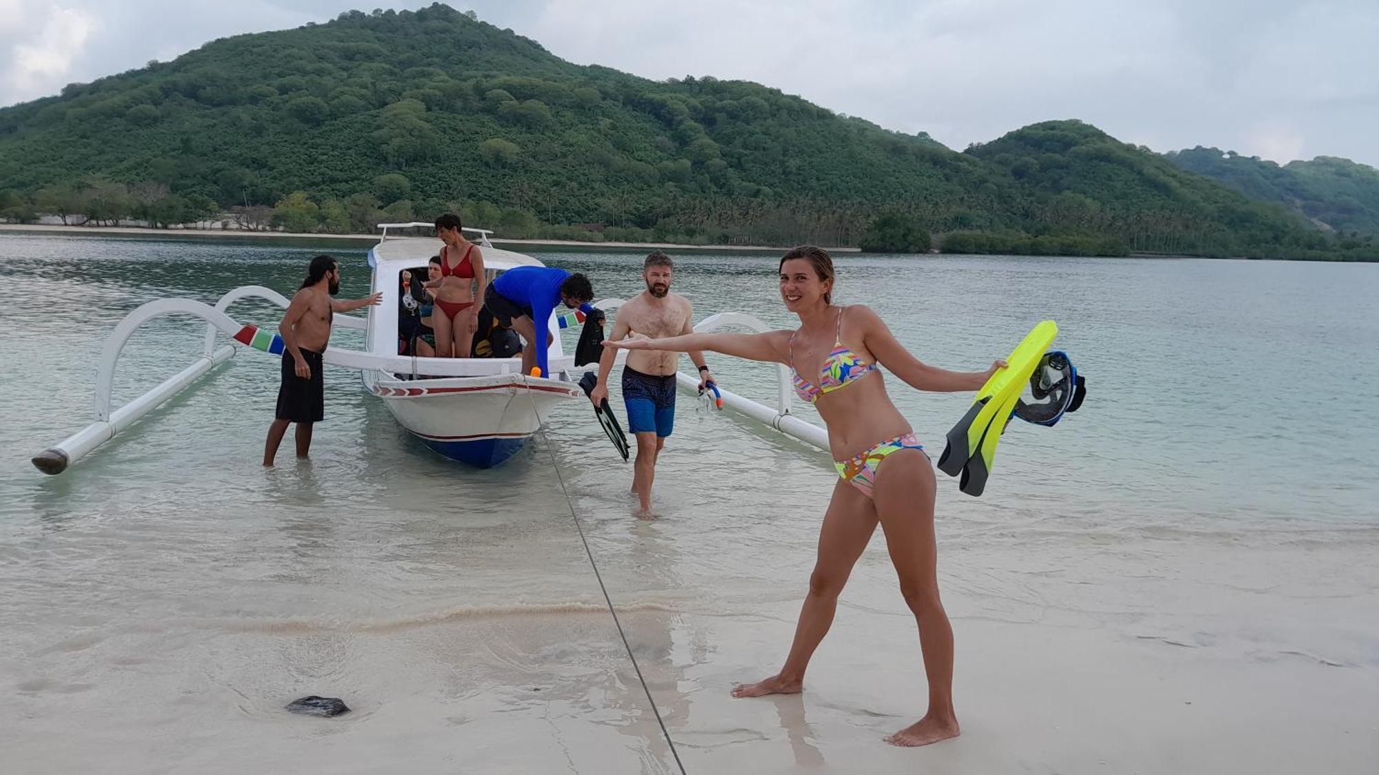 Mango Homestay Секотонг Экстерьер фото