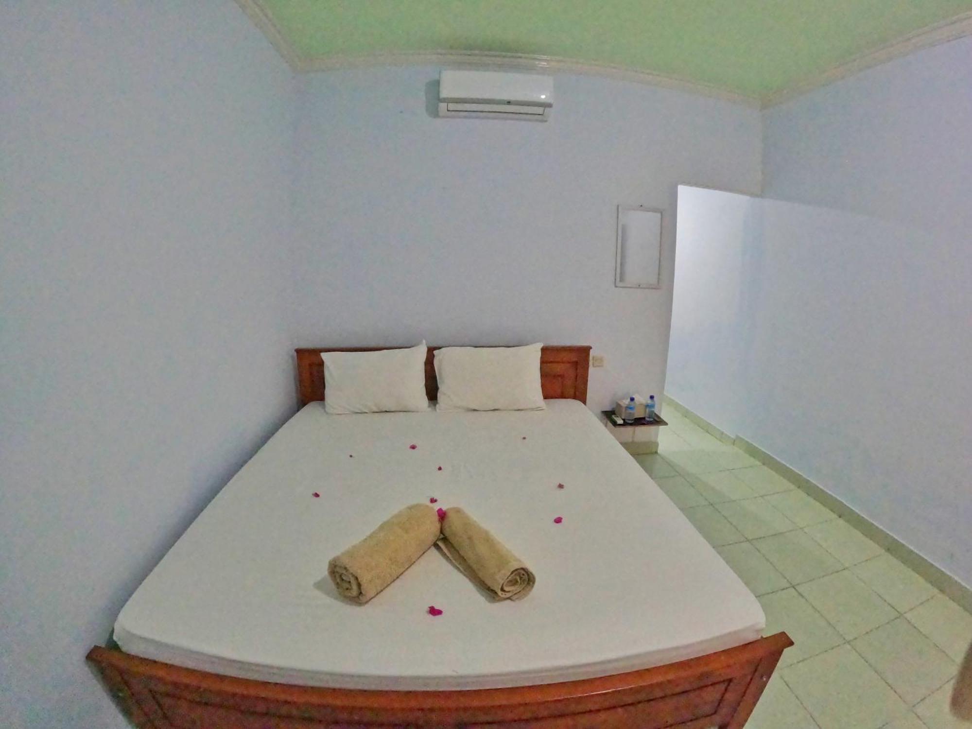 Mango Homestay Секотонг Экстерьер фото