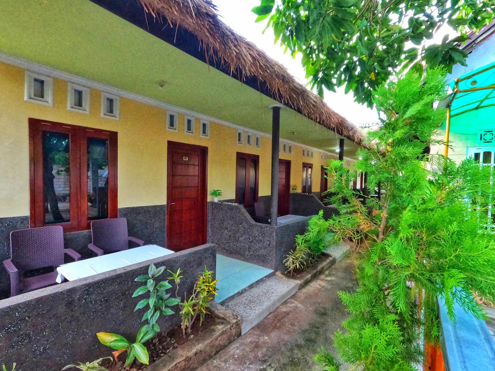 Mango Homestay Секотонг Экстерьер фото
